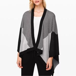 Lululemon Here for Serenity Wrap Black White Silver Drop stripe - One Size